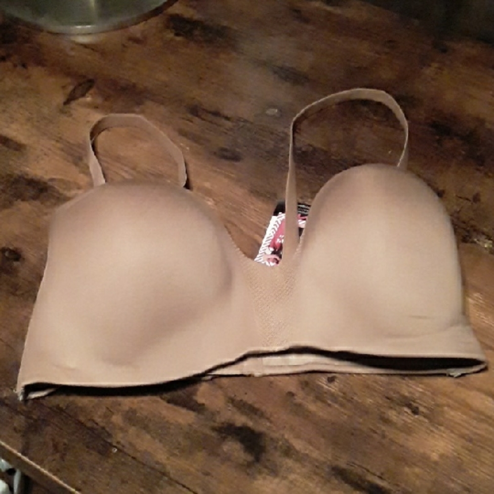 Seamless Tan Bra